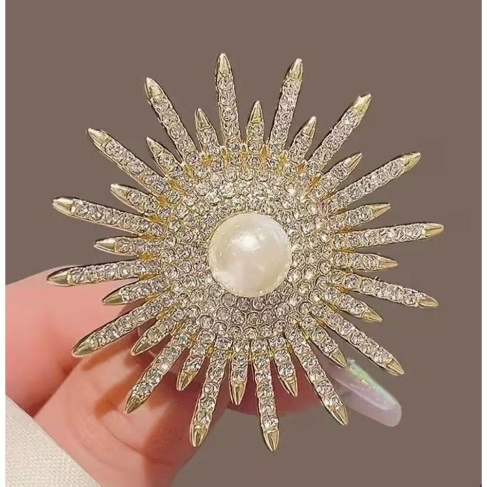Vintage Jewelry Sunburst Brooch Sun Pin